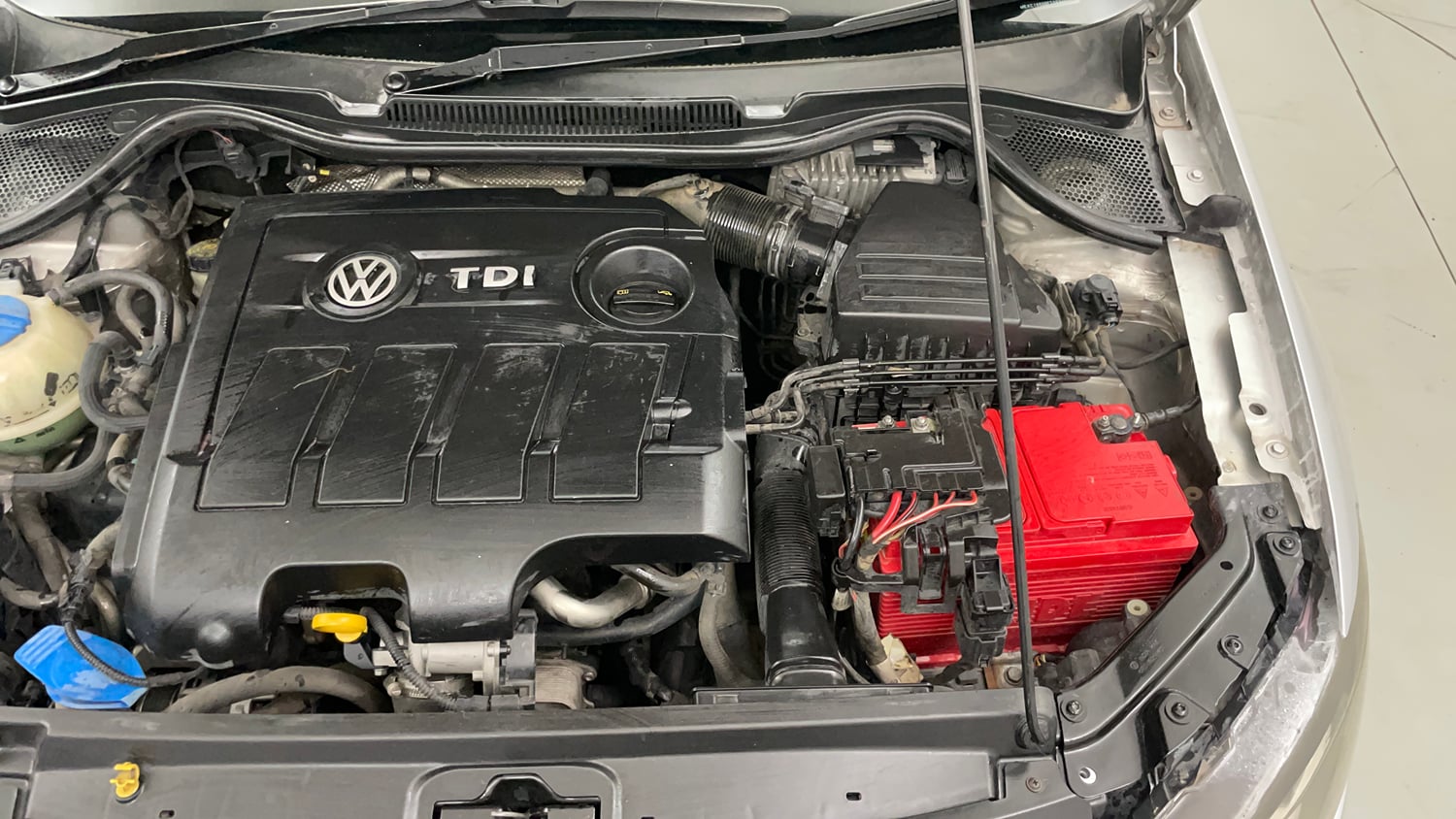 Used 2015 Volkswagen Vento Highline Diesel Diesel Manual engine ENGINE LEFT SIDE VIEW