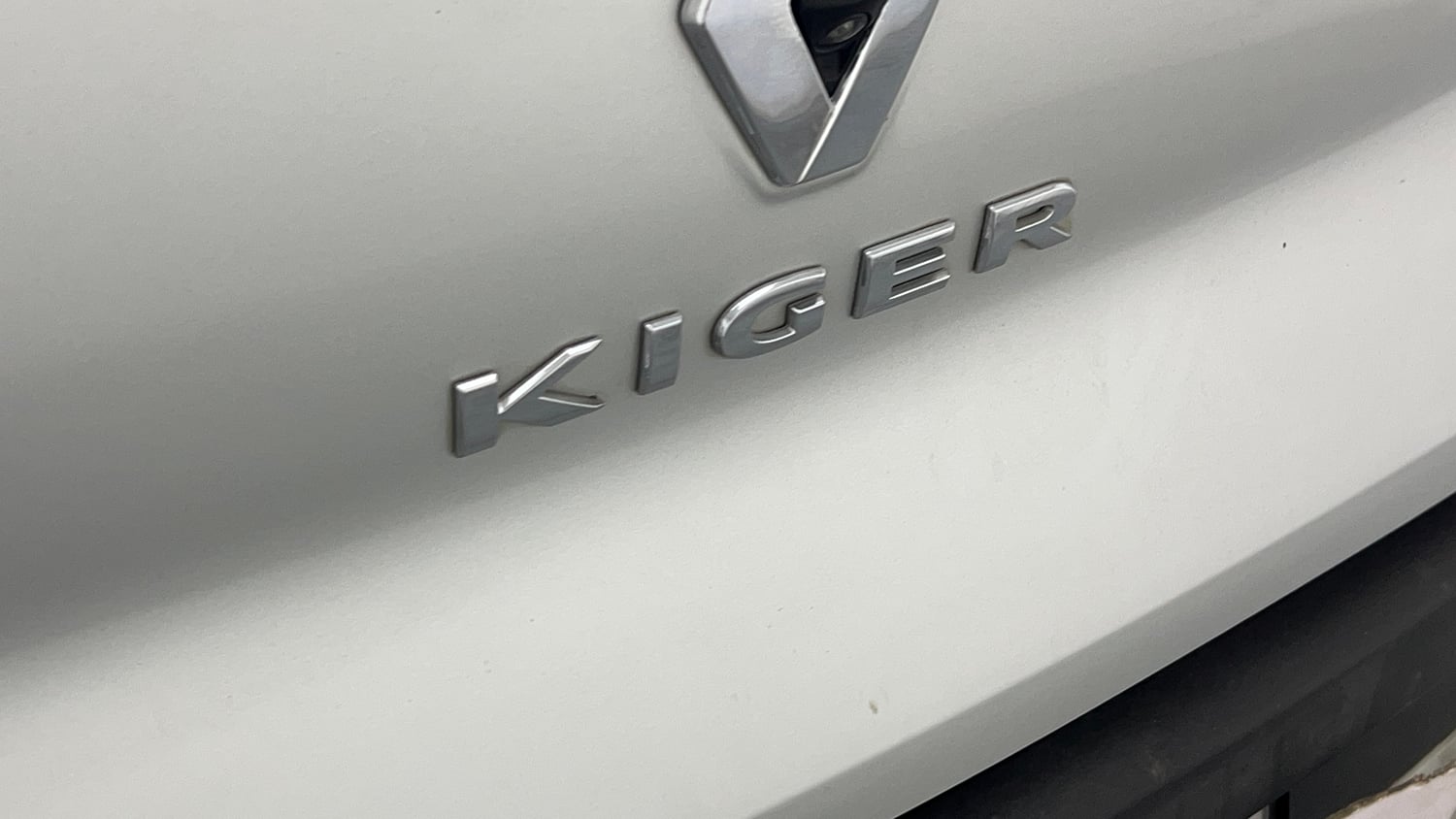Used 2022 Renault Kiger RXT (O) MT Petrol Manual dents MINOR DENT