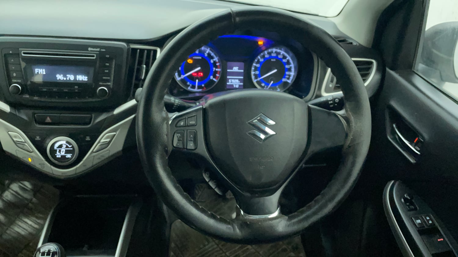 Used 2017 Maruti Suzuki Baleno Delta 1.2 Petrol Manual interior STEERING VIEW