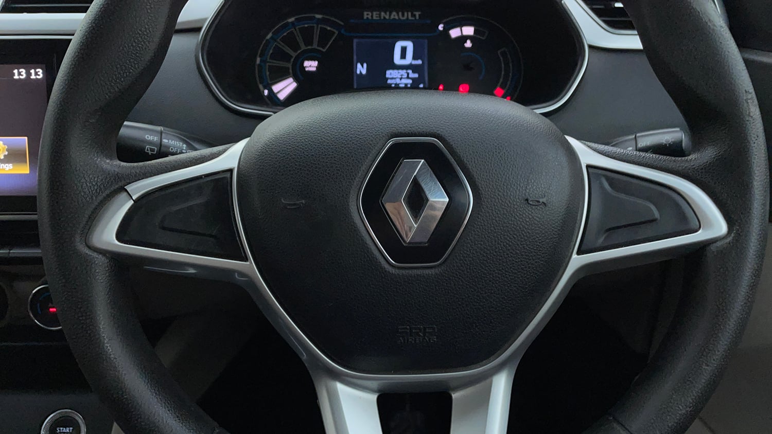 Used 2020 Renault Triber RXZ EASY-R AMT Petrol Automatic top_features Airbags