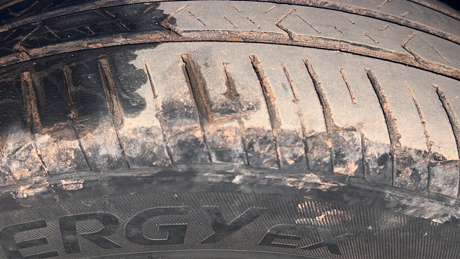 Used 2019 Hyundai Xcent S Petrol Manual tyres RIGHT FRONT TYRE TREAD VIEW
