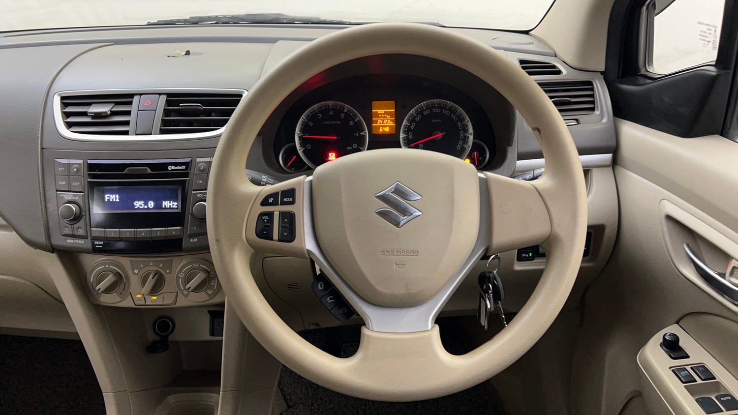 Used 2017 Maruti Suzuki Ertiga VXI Petrol Manual interior STEERING VIEW