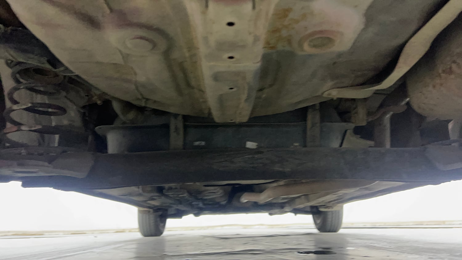 Used 2017 Hyundai Grand i10 Sportz U2 1.2 CRDi Diesel Manual extra REAR UNDERBODY VIEW (TAKEN FROM REAR)