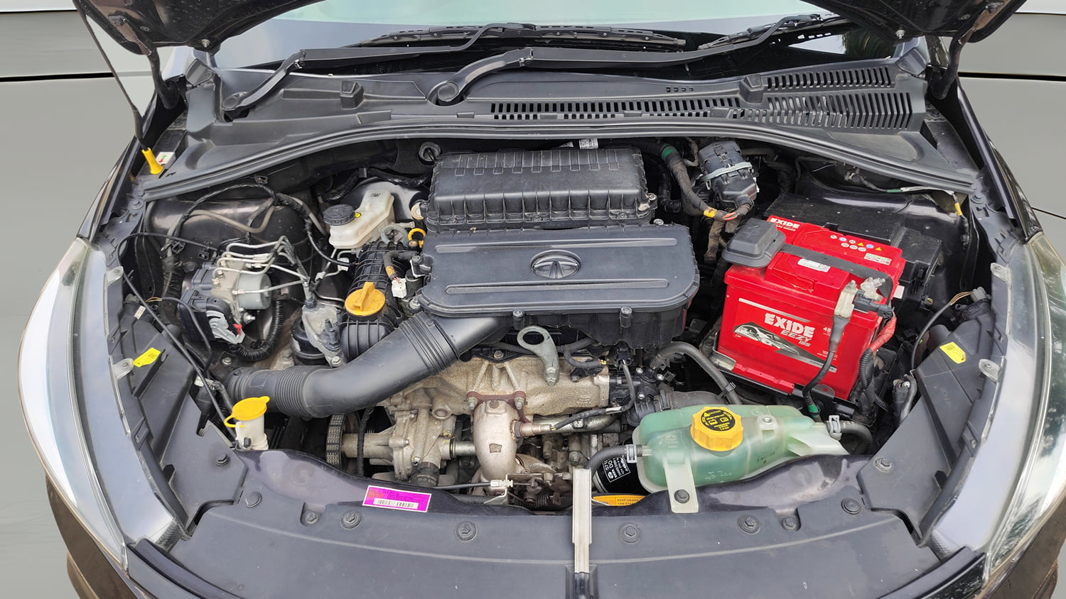 Used 2022 Tata Tiago XZ Plus Petrol Manual engine ENGINE & BONNET OPEN FRONT VIEW