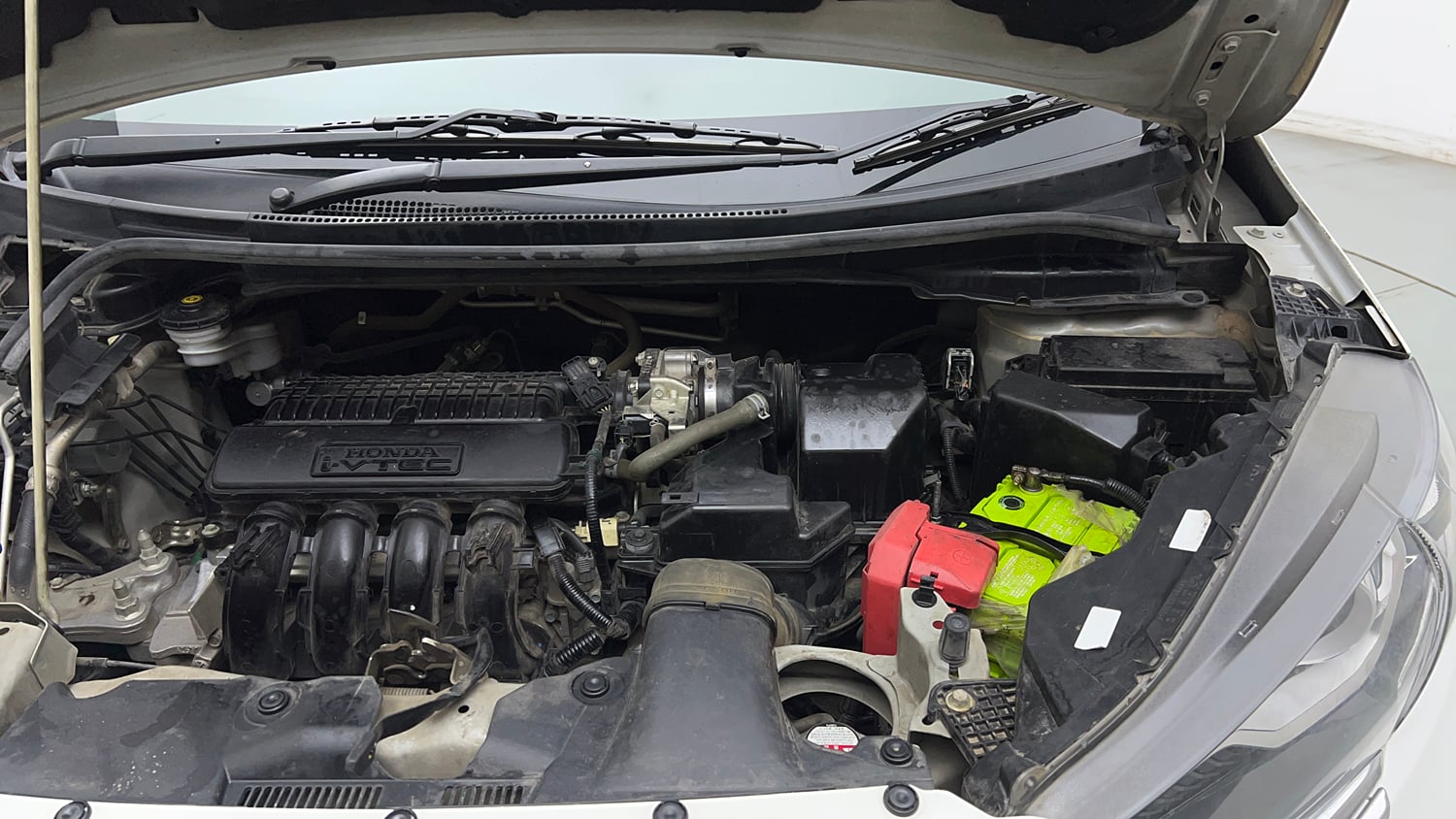 Used 2022 Honda WR-V VX MT Petrol Petrol Manual engine ENGINE LEFT SIDE VIEW