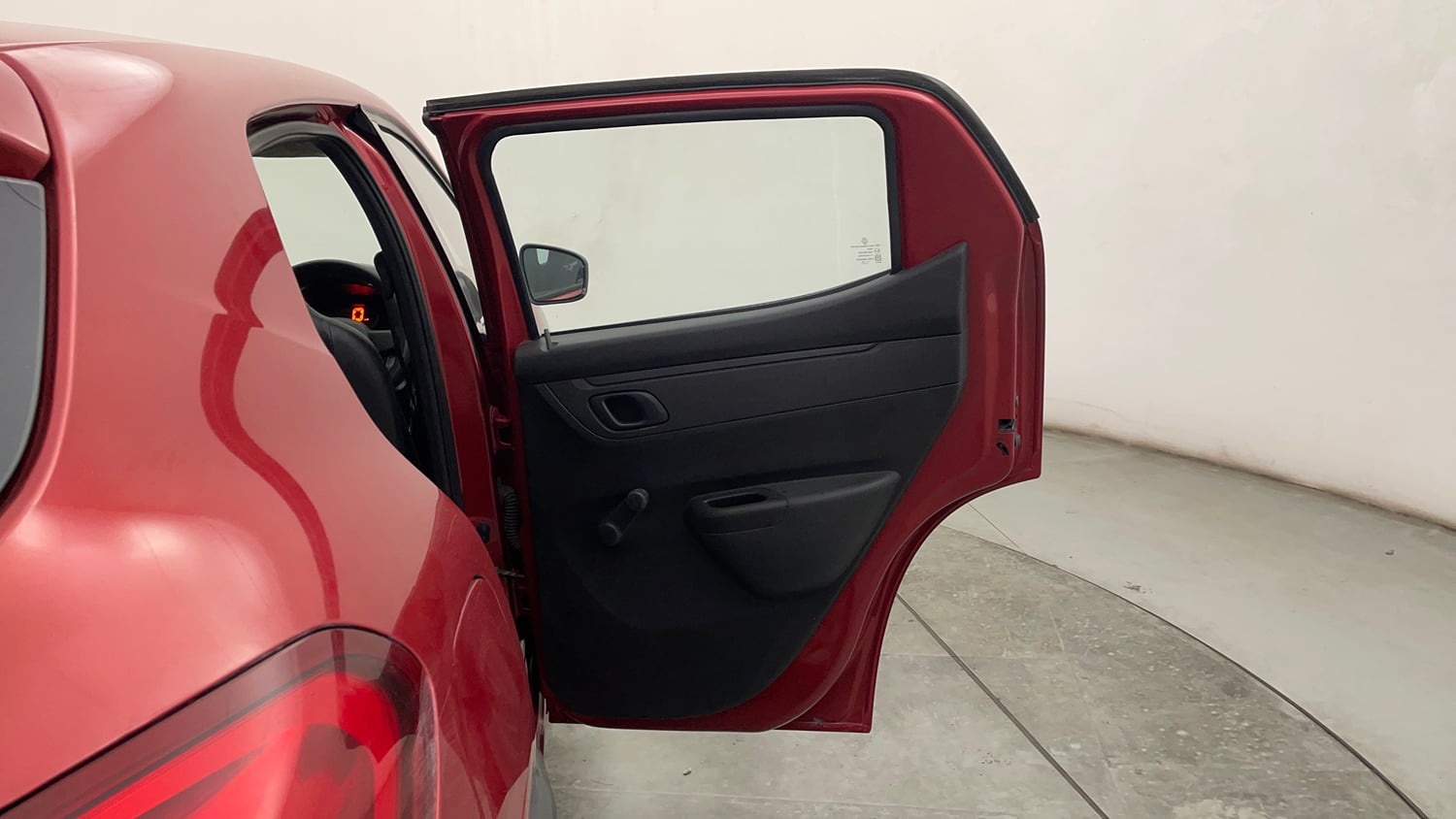 Used 2018 Renault Kwid RXT Petrol Manual interior RIGHT REAR DOOR OPEN VIEW