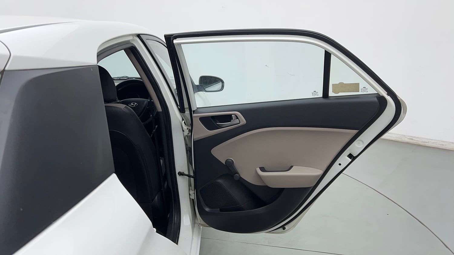 Used 2014 Hyundai Elite i20 Era 1.2 Petrol Manual interior RIGHT REAR DOOR OPEN VIEW