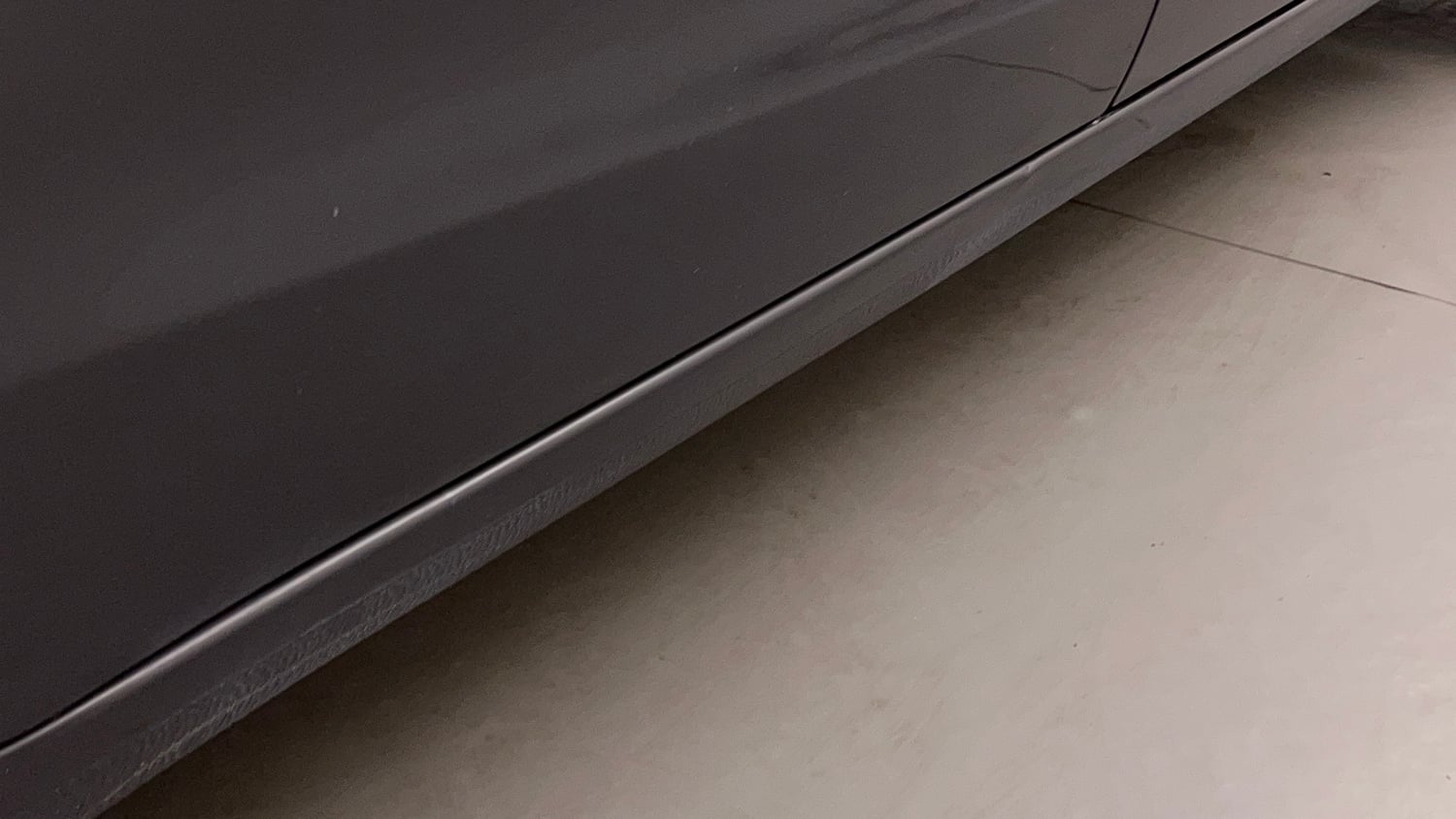 Used 2017 Maruti Suzuki Ertiga VXI Petrol Manual dents MINOR DENT