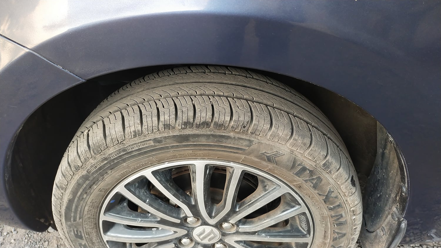 Used 2021 Maruti Suzuki Dzire ZXi Plus Petrol Manual tyres LEFT FRONT TYRE TREAD VIEW