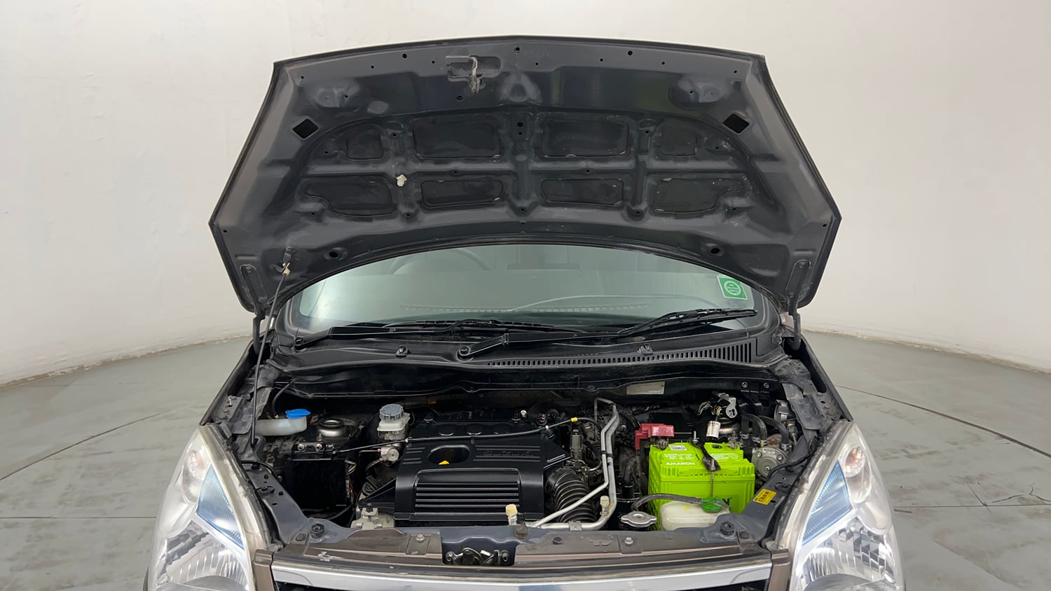 Used 2014 Maruti Suzuki Wagon R LXI CNG Cng Manual engine ENGINE & BONNET OPEN FRONT VIEW