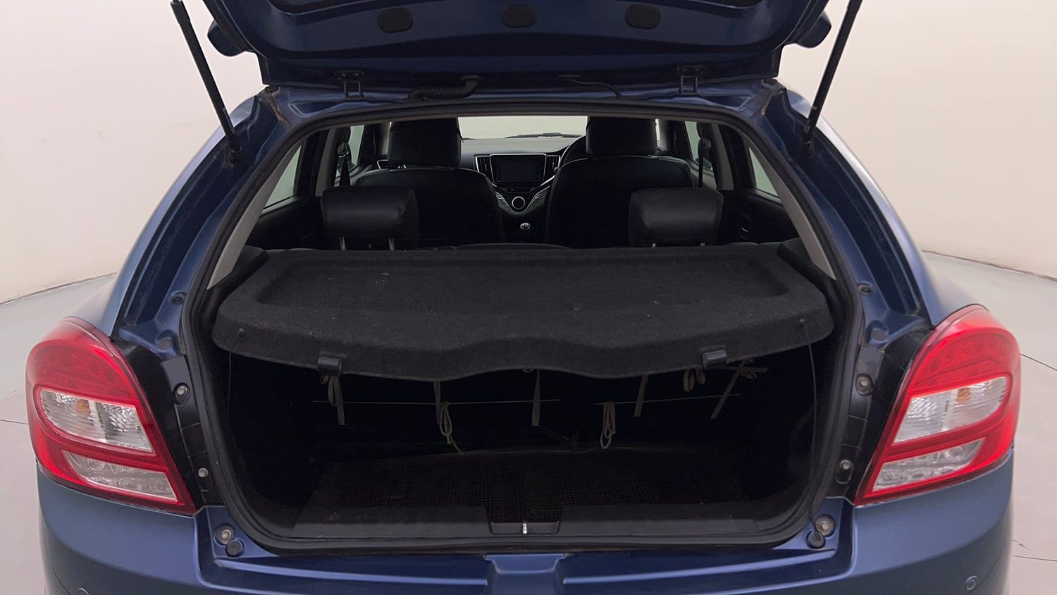 Used 2016 Maruti Suzuki Baleno Alpha 1.2 Petrol Manual interior DICKY INSIDE VIEW