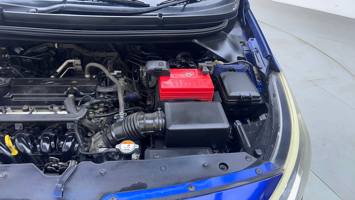 Used 2015 Hyundai Elite i20 Sportz 1.2 Petrol Manual engine ENGINE LEFT SIDE VIEW