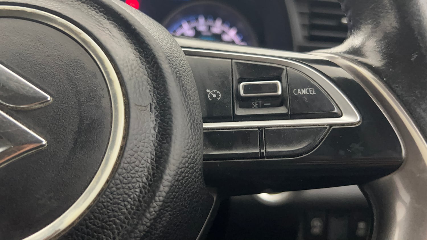 Used 2020 Maruti Suzuki XL6 Alpha AT Petrol Petrol Automatic top_features Cruise control