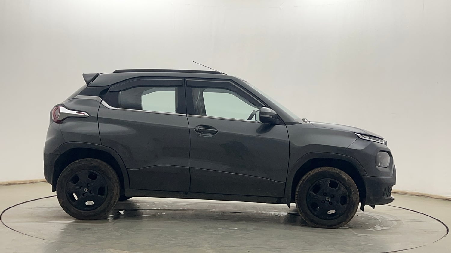 Used 2023 Tata Punch Accomplished MT Petrol Manual exterior RIGHT SIDE VIEW