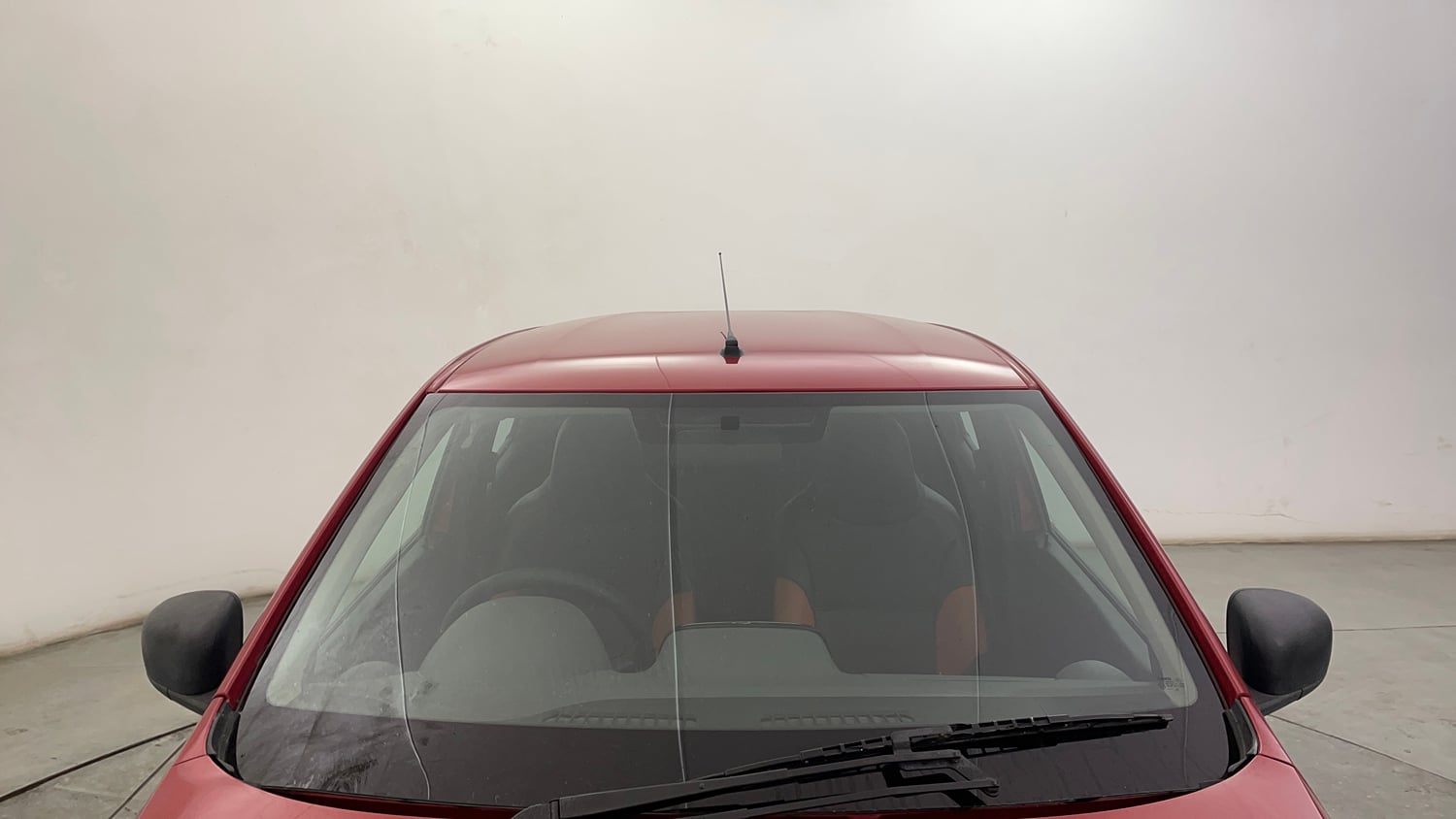 Used 2018 Renault Kwid RXT Petrol Manual exterior FRONT WINDSHIELD VIEW