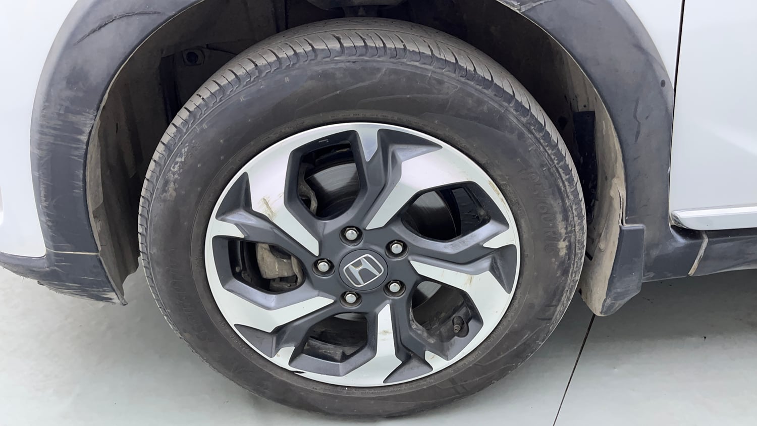 Used 2017 Honda BR-V VX Diesel Diesel Manual tyres LEFT FRONT TYRE RIM VIEW