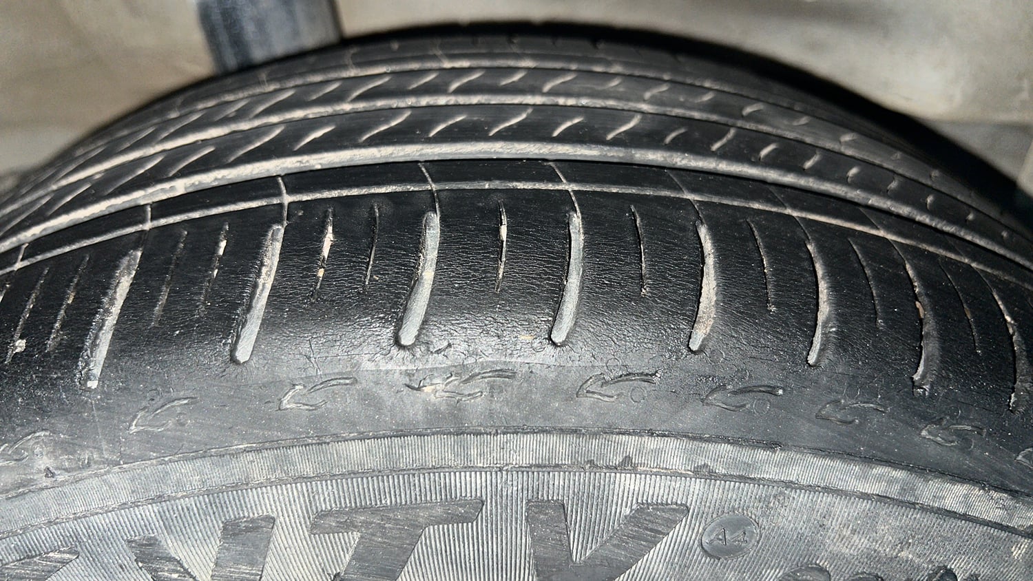 Used 2024 Honda City Elegant Edition CVT Petrol Automatic tyres RIGHT REAR TYRE TREAD VIEW