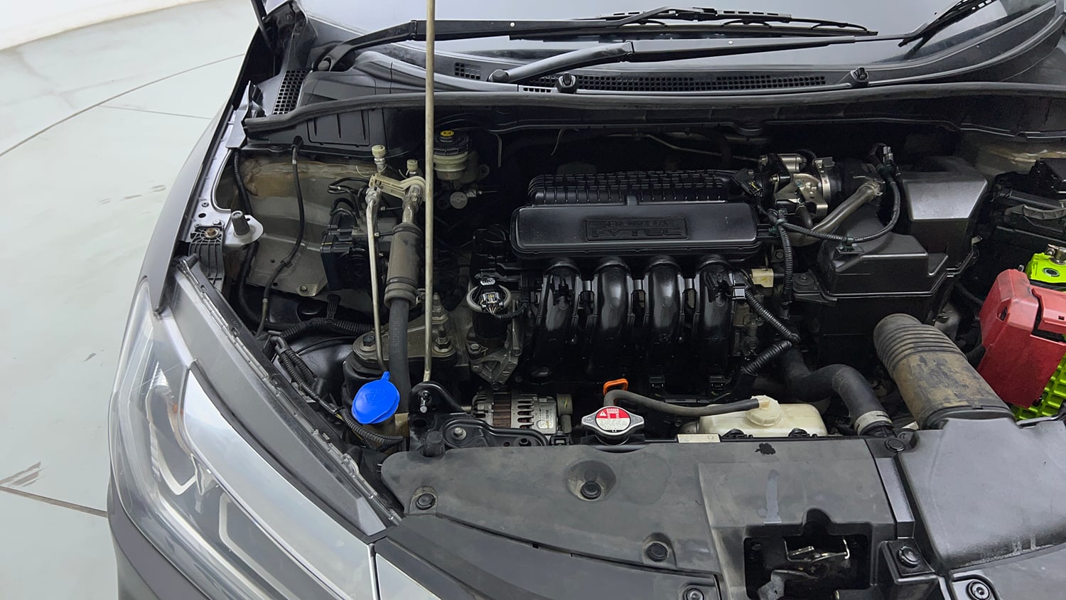 Used 2017 Honda City V CVT Petrol Petrol Automatic engine ENGINE RIGHT SIDE VIEW