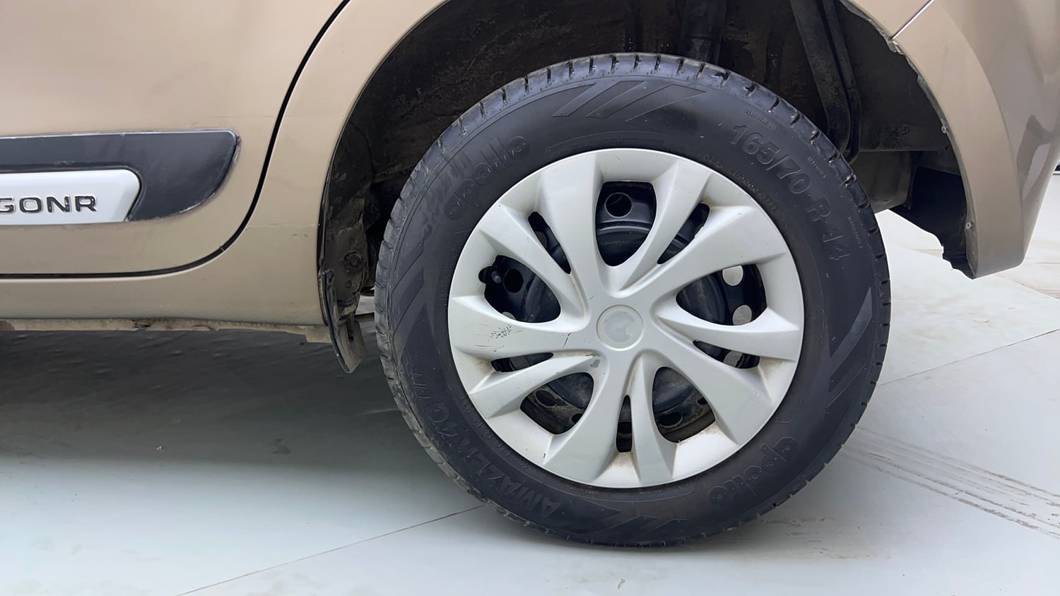 Used 2019 Maruti Suzuki Wagon R ZXi 1.2 Petrol Manual tyres LEFT REAR TYRE RIM VIEW