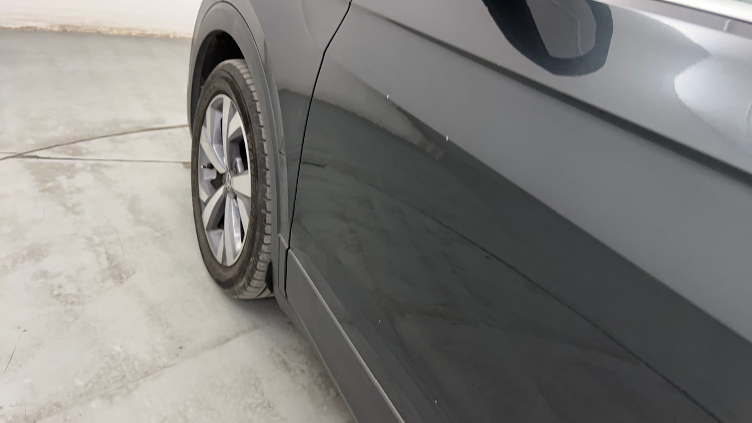 Used 2022 Volkswagen Taigun Topline 1.0 TSI MT Petrol Manual dents MINOR SCRATCH
