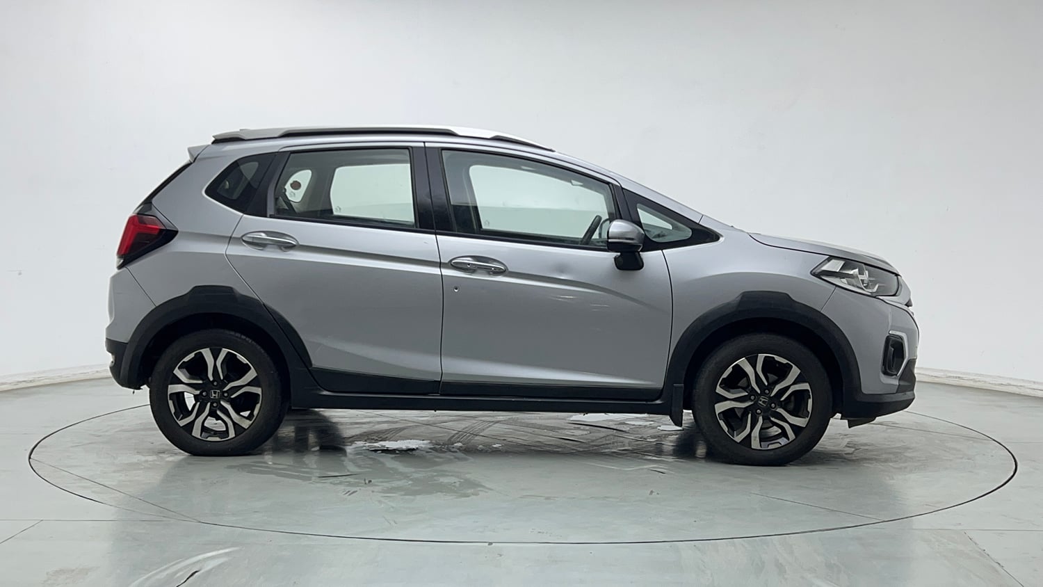 Used 2022 Honda WR-V VX MT Petrol Petrol Manual exterior RIGHT SIDE VIEW