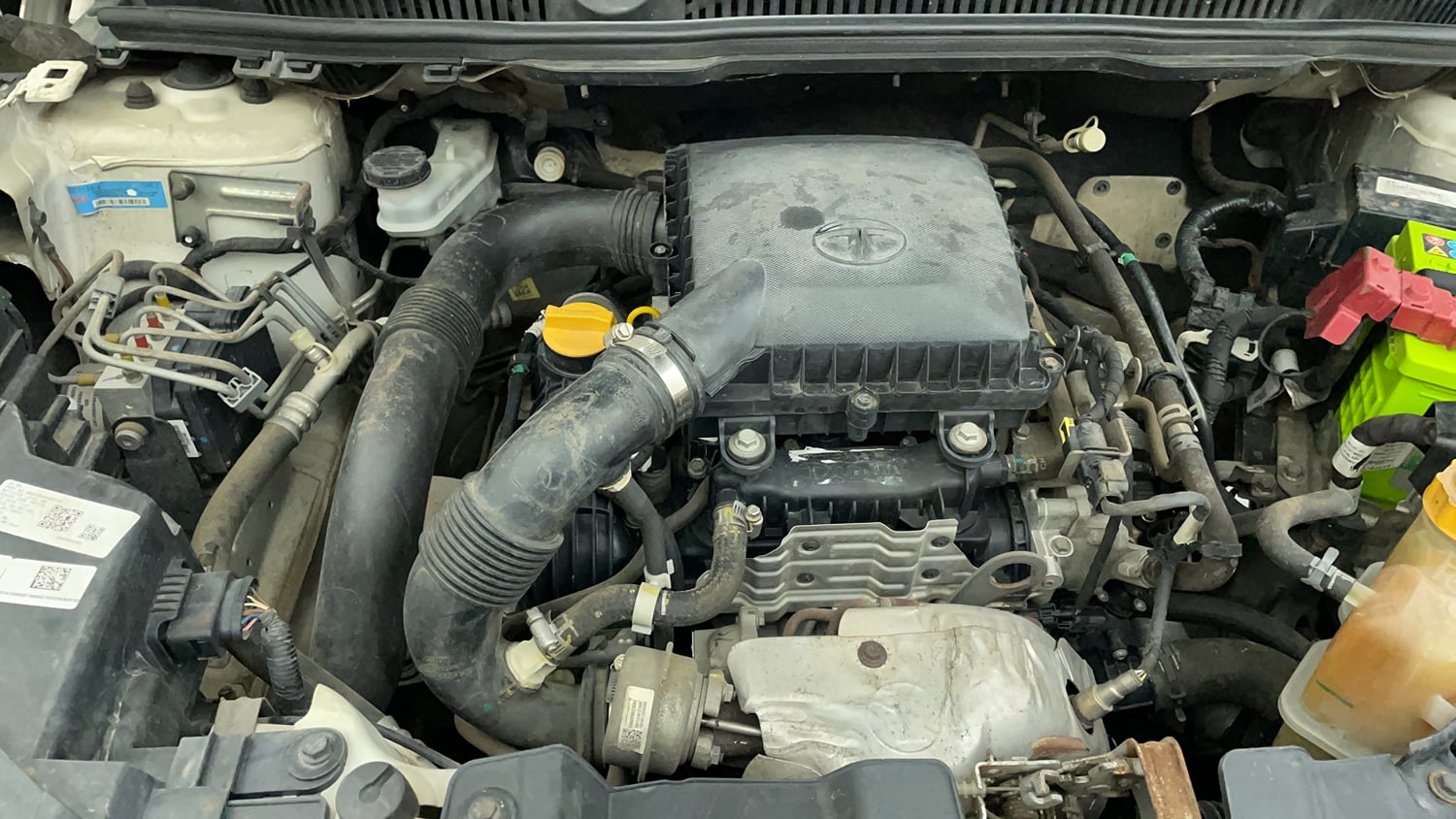 Used 2021 Tata Nexon XZ Petrol Manual engine ENGINE RIGHT SIDE VIEW