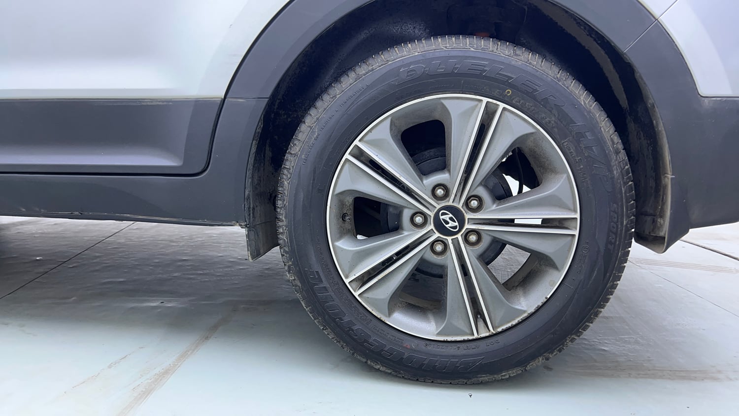 Used 2016 Hyundai Creta 1.6 SX Plus AT Petrol Petrol Automatic tyres LEFT REAR TYRE RIM VIEW