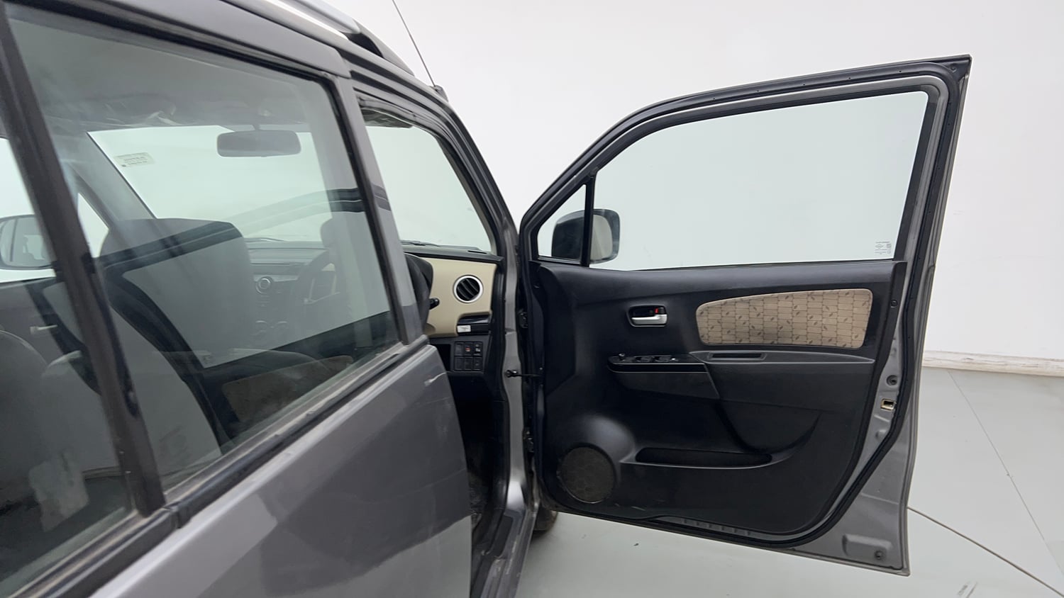 Used 2017 Maruti Suzuki Wagon R VXI Petrol Manual interior RIGHT FRONT DOOR OPEN VIEW