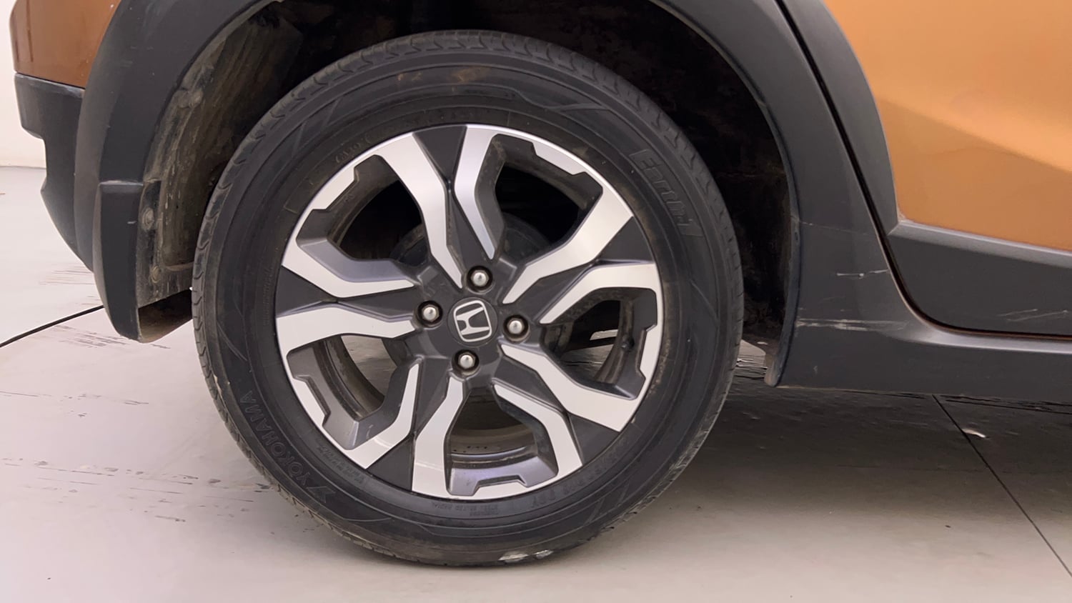 Used 2017 Honda WR-V VX MT Diesel Diesel Manual tyres RIGHT REAR TYRE RIM VIEW
