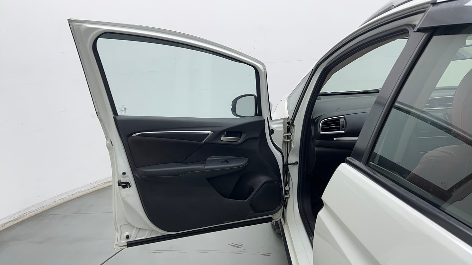 Used 2022 Honda WR-V VX MT Petrol Petrol Manual interior LEFT FRONT DOOR OPEN VIEW