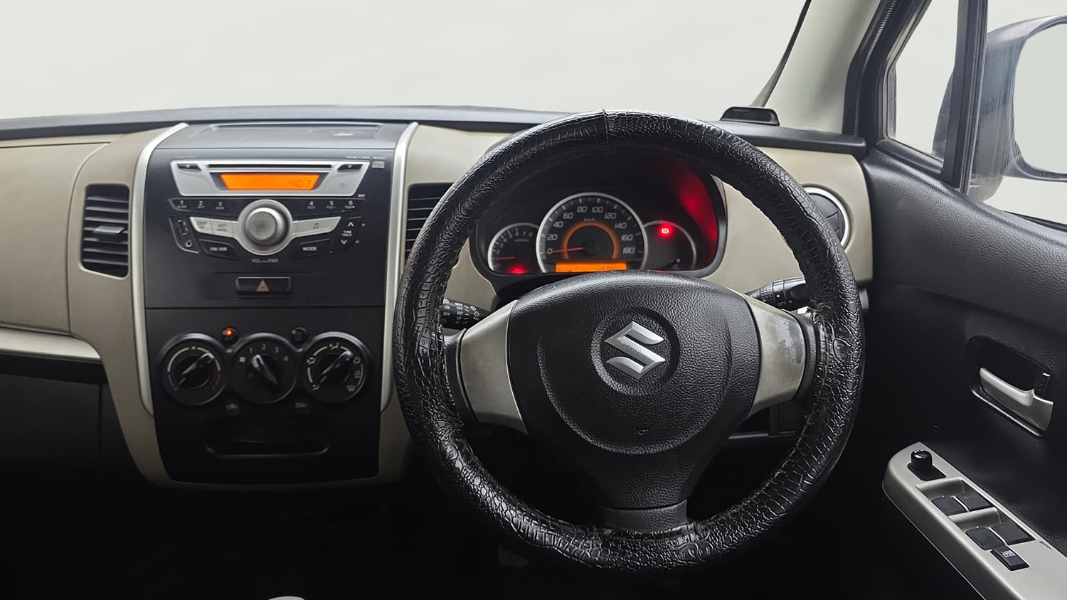 Used 2017 Maruti Suzuki Wagon R VXI Petrol Manual interior STEERING VIEW