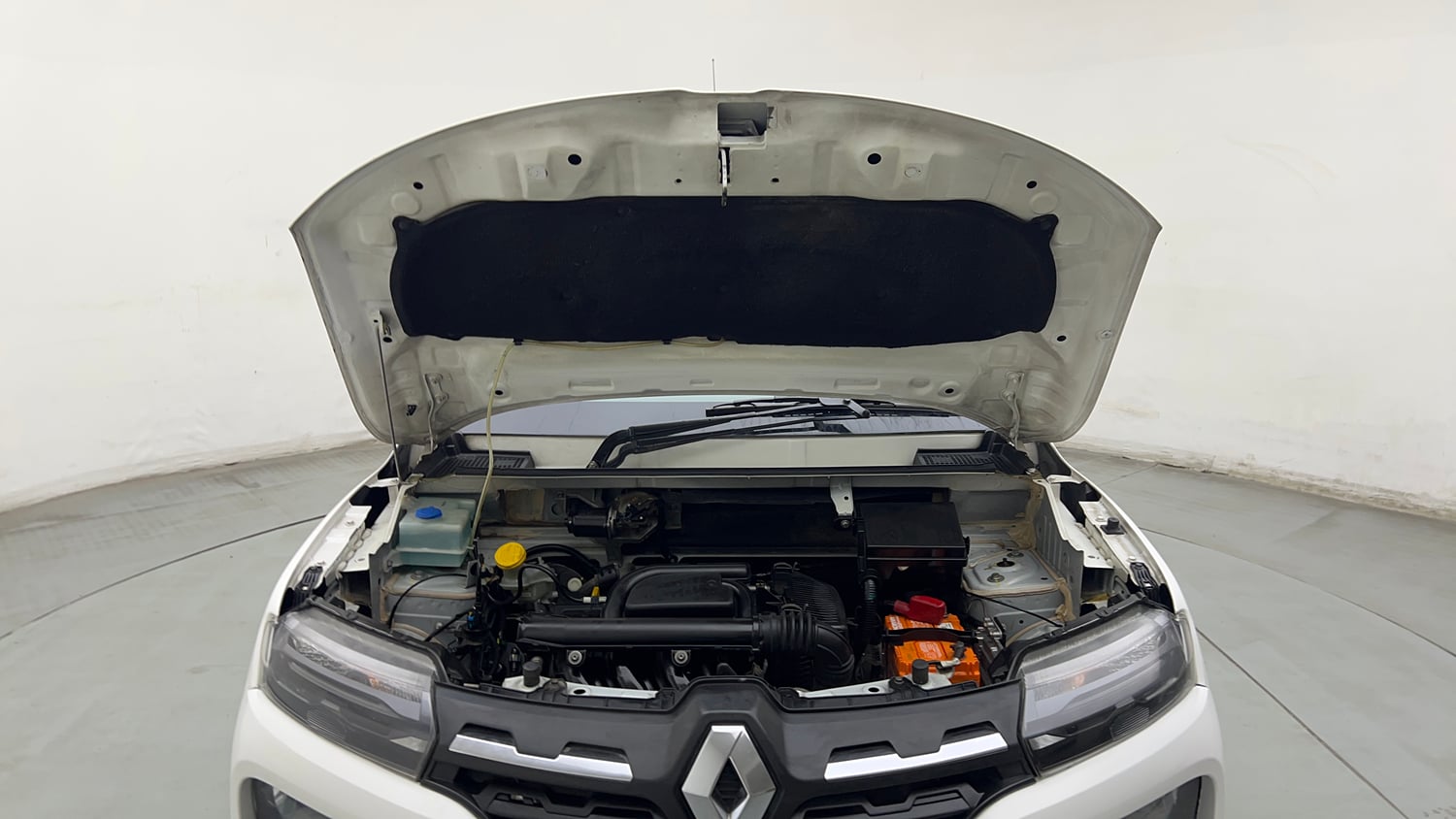 Used 2022 Renault Kwid RXT 1.0 AMT Petrol Automatic engine ENGINE & BONNET OPEN FRONT VIEW