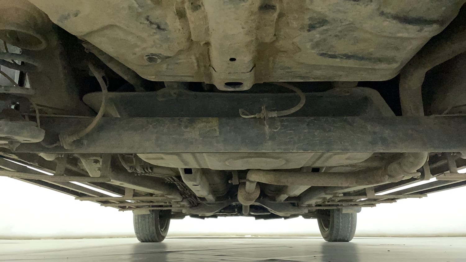 Used 2021 Tata Nexon XZ Petrol Manual extra REAR UNDERBODY VIEW (TAKEN FROM REAR)