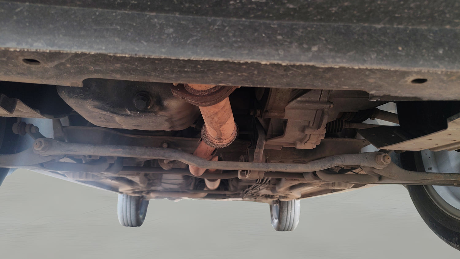 Used 2022 Tata Tiago XZ Plus Petrol Manual extra FRONT LEFT UNDERBODY VIEW