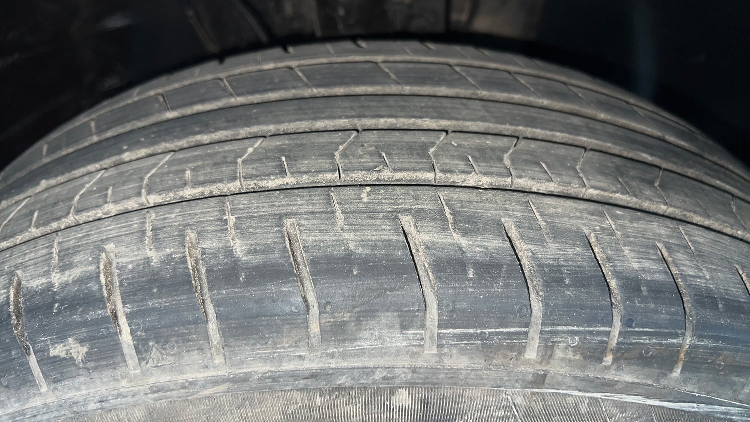 Used 2024 Hyundai Venue S 1.2 Petrol Petrol Manual tyres RIGHT FRONT TYRE TREAD VIEW