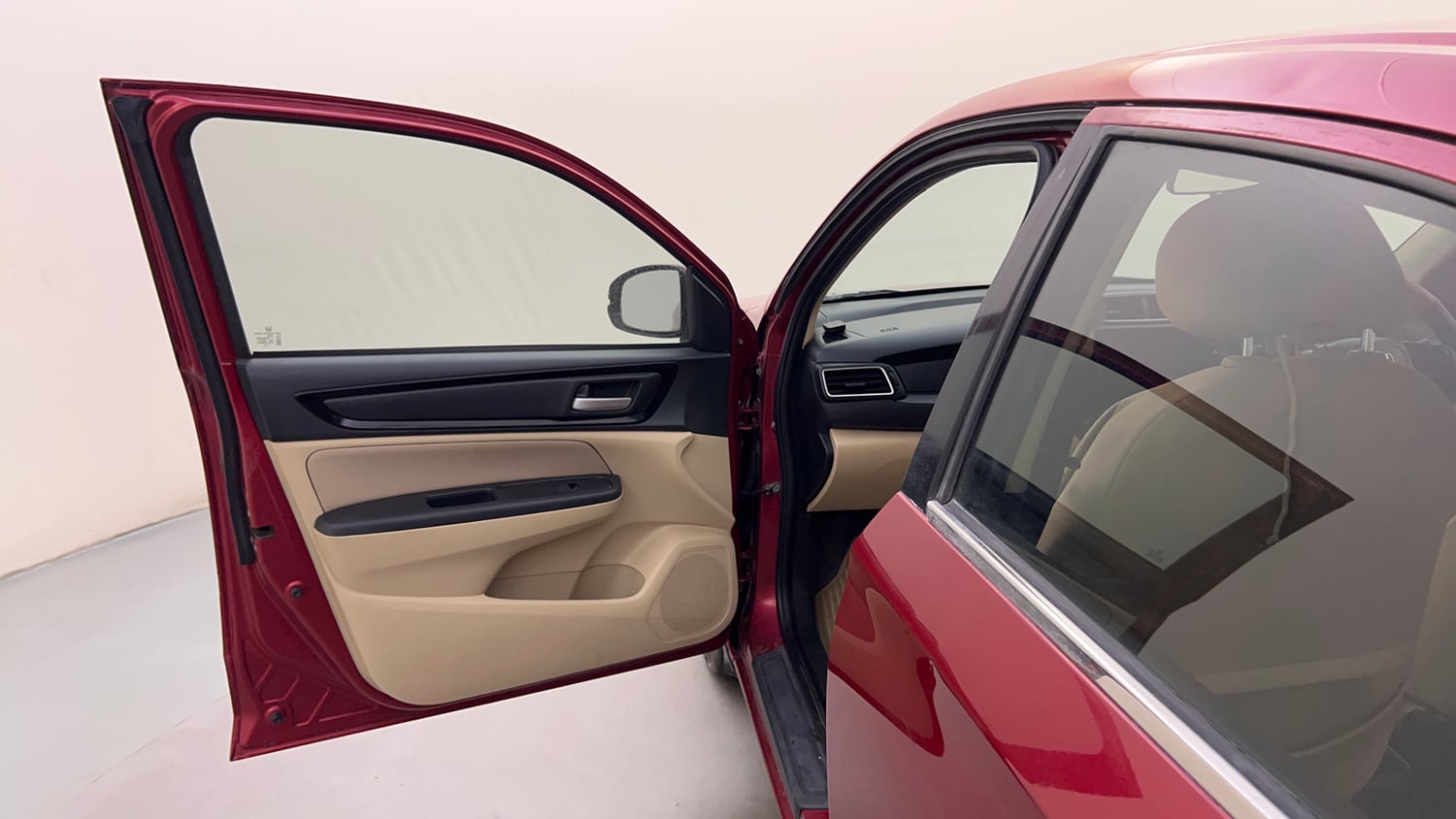 Used 2020 Honda Amaze 1.2 V CVT Petrol Petrol Automatic interior LEFT FRONT DOOR OPEN VIEW