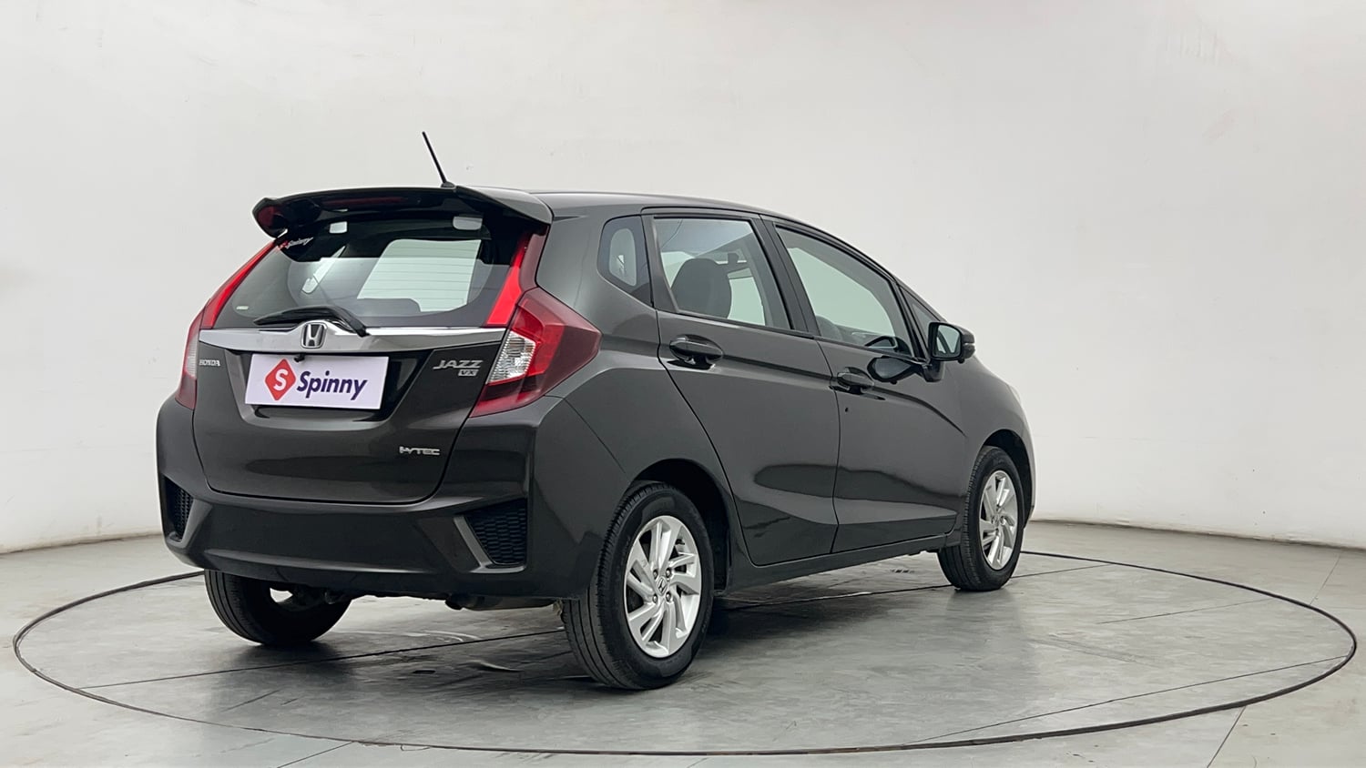 Used 2016 Honda Jazz VX Petrol Petrol Manual exterior RIGHT REAR CORNER VIEW