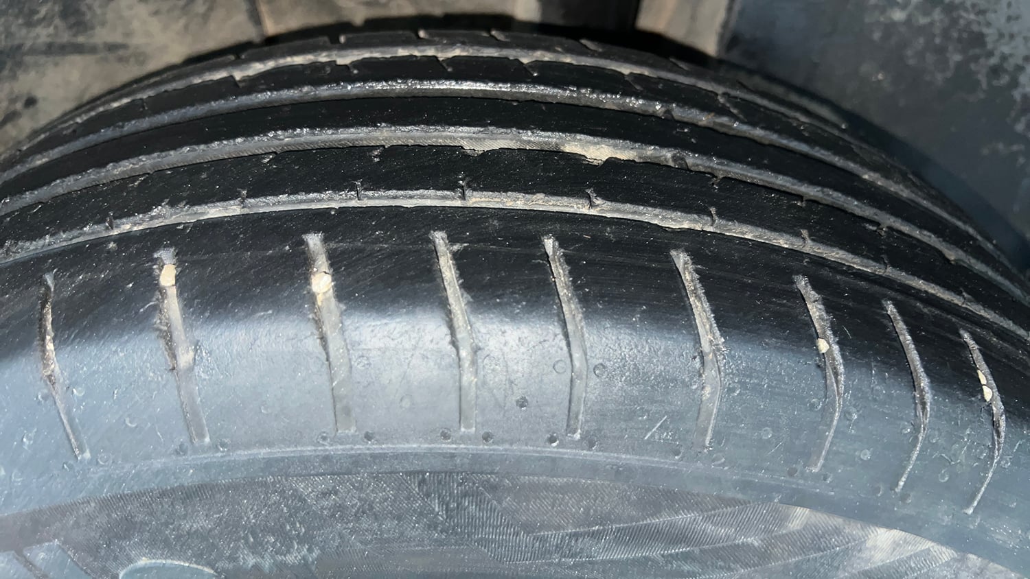 Used 2022 Tata Punch Adventure MT Petrol Manual tyres LEFT REAR TYRE TREAD VIEW