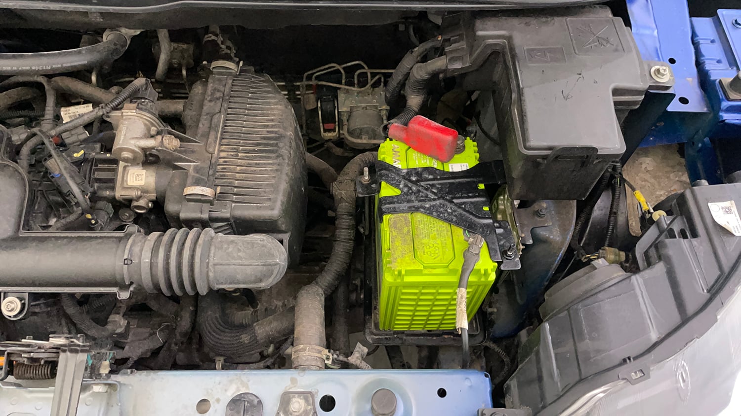 Used 2023 Renault Triber RXT Petrol Manual engine ENGINE LEFT SIDE VIEW