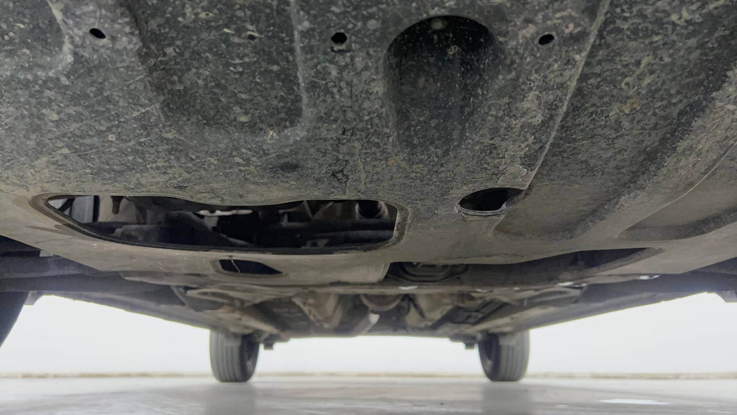 Used 2025 Hyundai Venue SX 1.2 Petrol Petrol Manual extra FRONT LEFT UNDERBODY VIEW