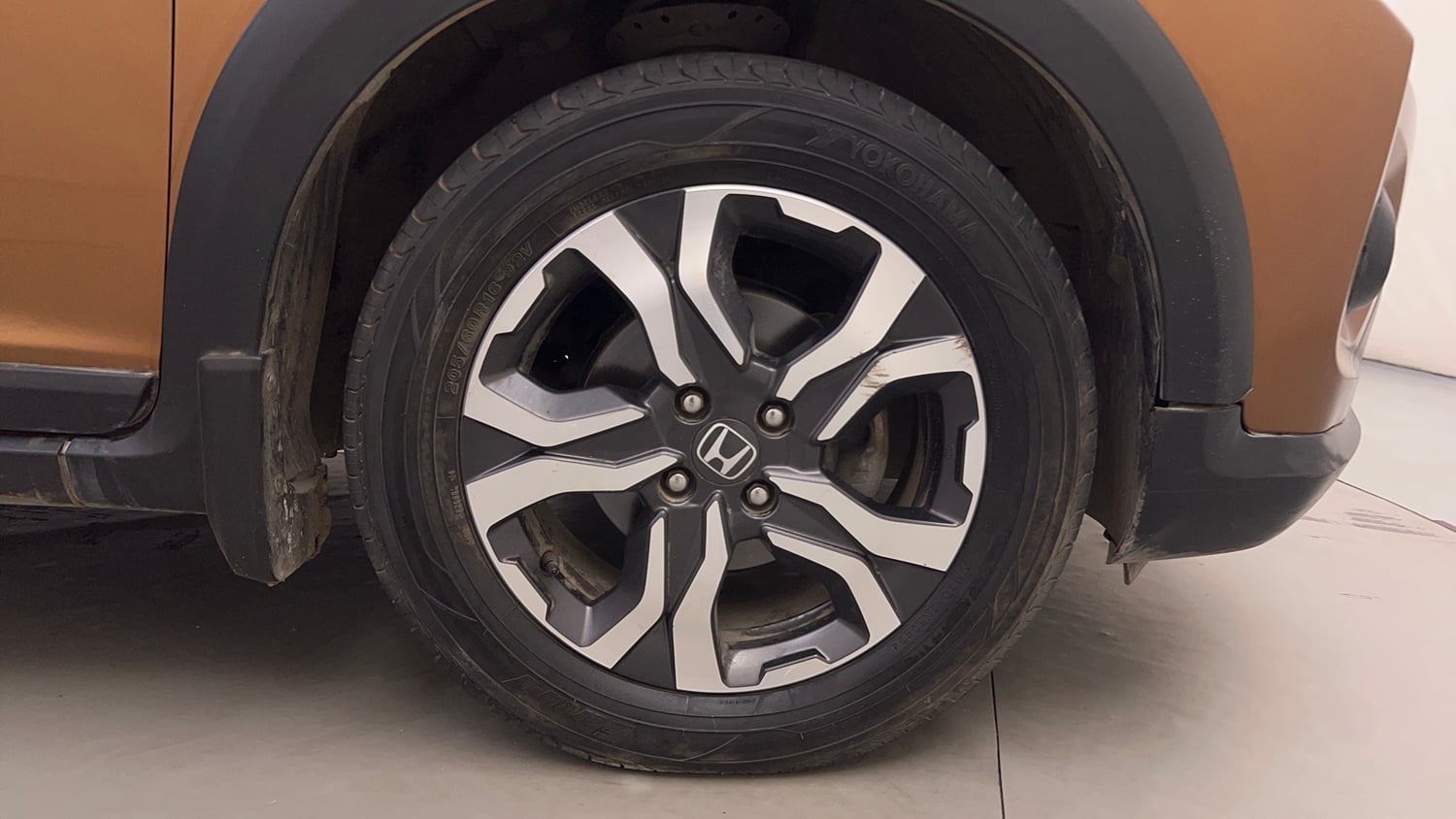 Used 2017 Honda WR-V VX MT Diesel Diesel Manual tyres RIGHT FRONT TYRE RIM VIEW