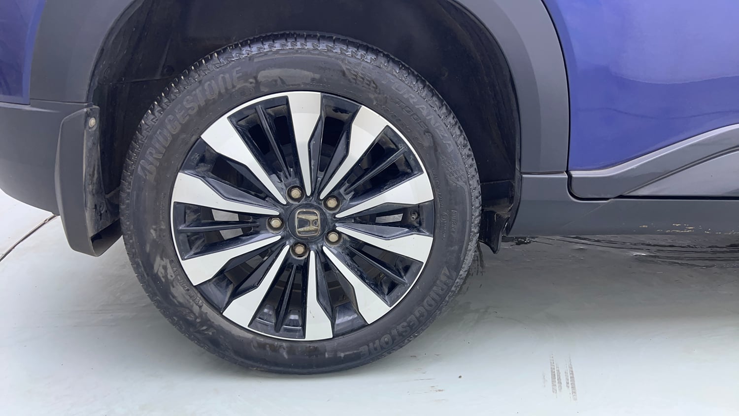 Used 2023 Honda Elevate VX MT Petrol Manual tyres RIGHT REAR TYRE RIM VIEW
