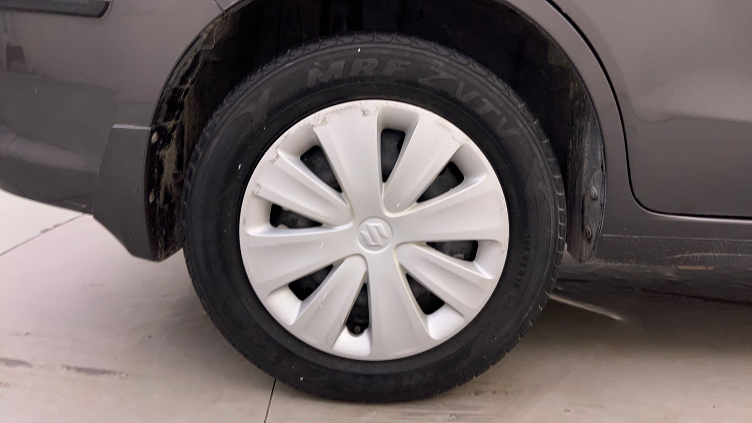 Used 2017 Maruti Suzuki Ertiga VXI Petrol Manual tyres RIGHT REAR TYRE RIM VIEW