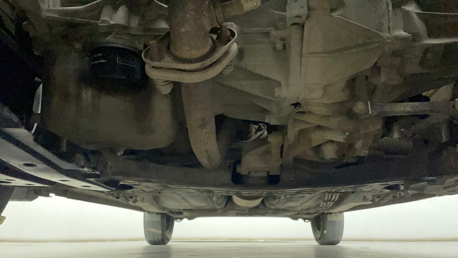 Used 2017 Maruti Suzuki Baleno Delta 1.2 Petrol Manual extra FRONT LEFT UNDERBODY VIEW