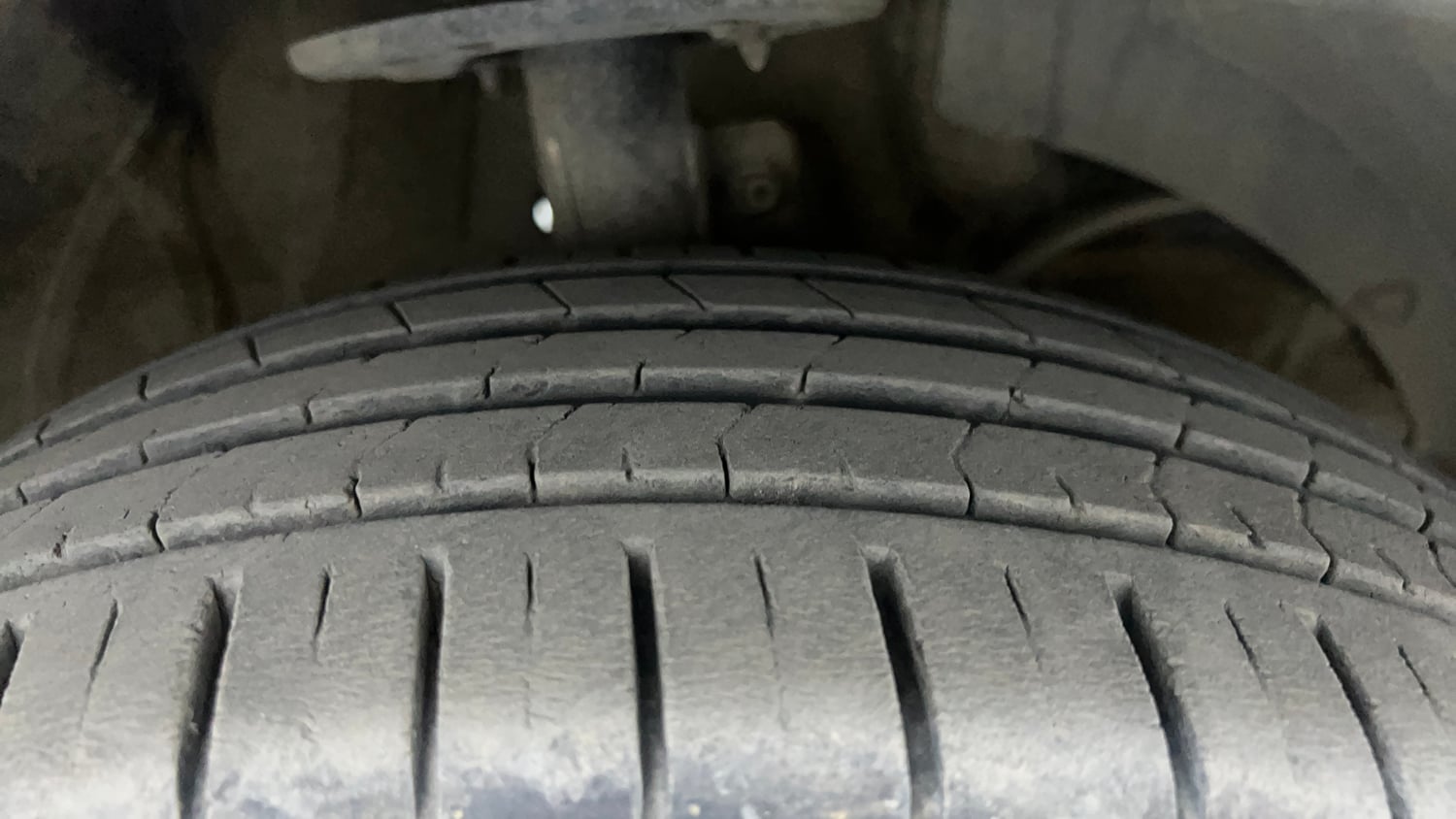 Used 2021 Maruti Suzuki Baleno Zeta Automatic Petrol Automatic tyres RIGHT FRONT TYRE TREAD VIEW