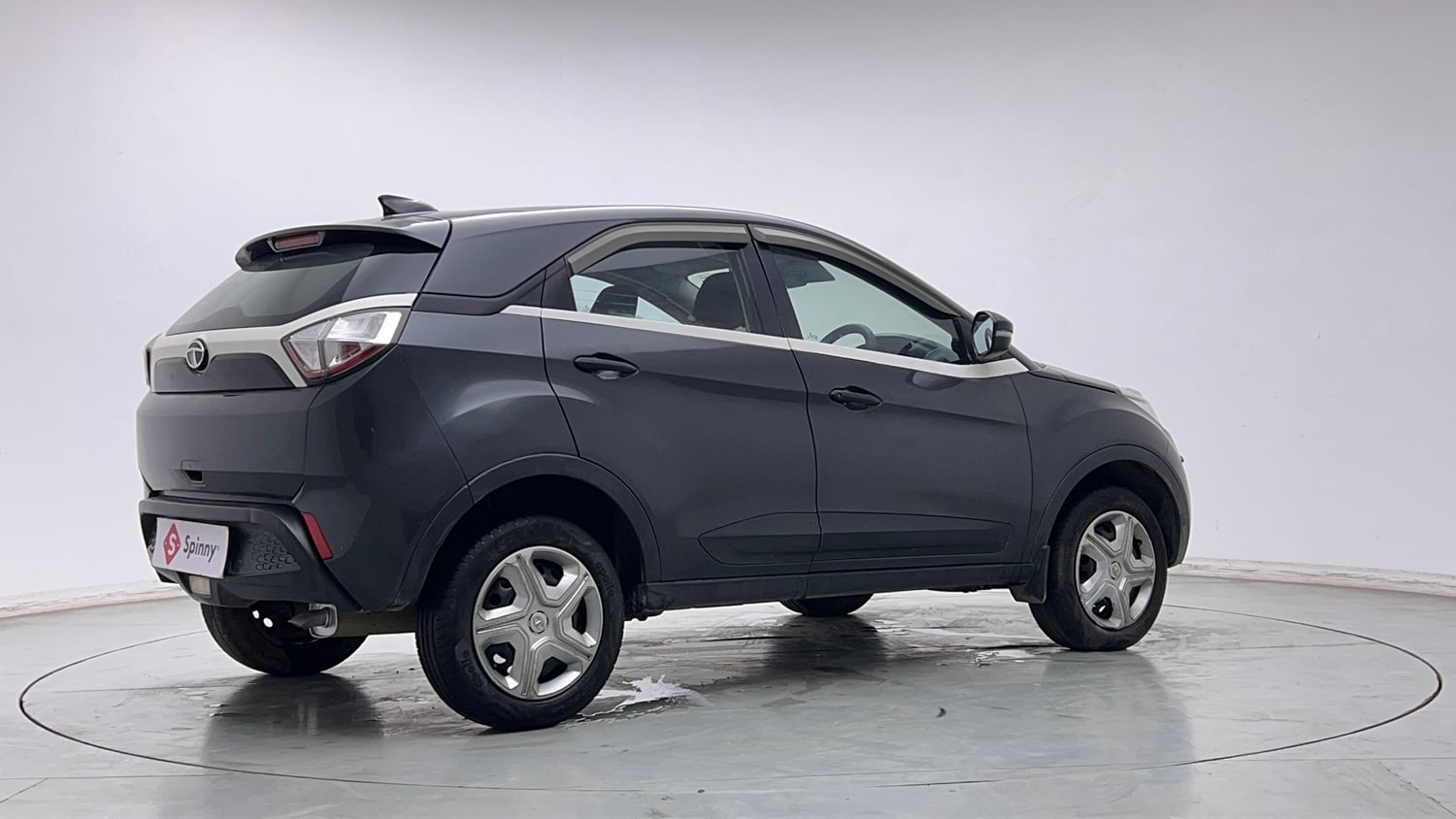 Used 2019 Tata Nexon XM Petrol Manual exterior RIGHT REAR CORNER VIEW