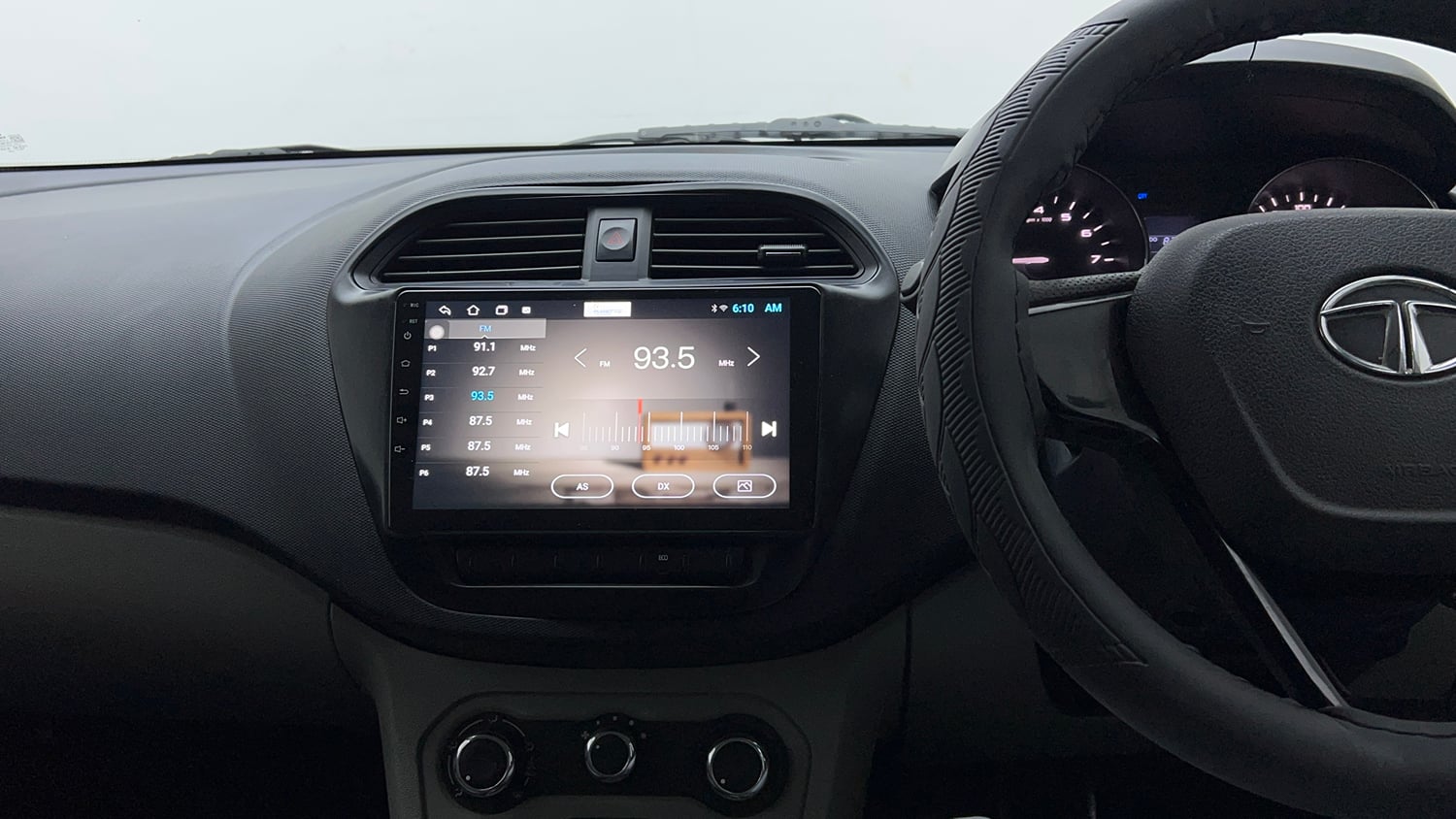 Used 2019 Tata Tiago XM CNG (Outside Fitted) Cng Manual interior MUSIC SYSTEM & AC CONTROL VIEW