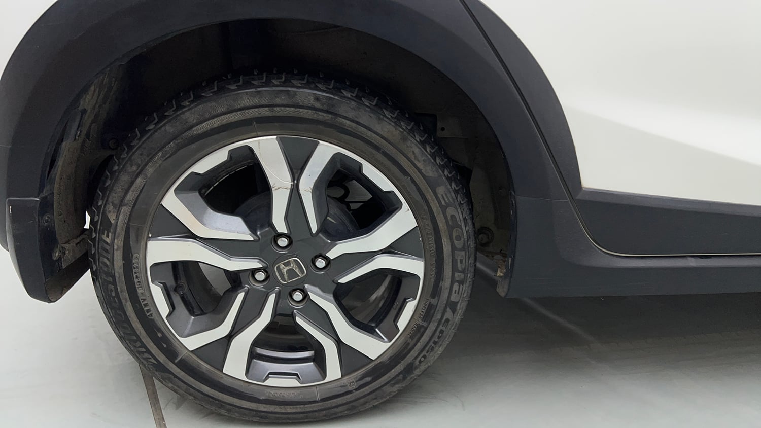 Used 2022 Honda WR-V VX MT Petrol Petrol Manual tyres RIGHT REAR TYRE RIM VIEW