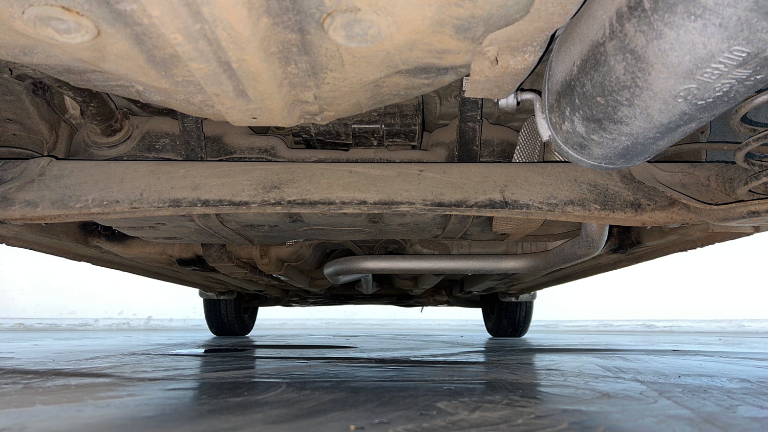 Used 2014 Hyundai Elite i20 Era 1.2 Petrol Manual extra REAR UNDERBODY VIEW (TAKEN FROM REAR)