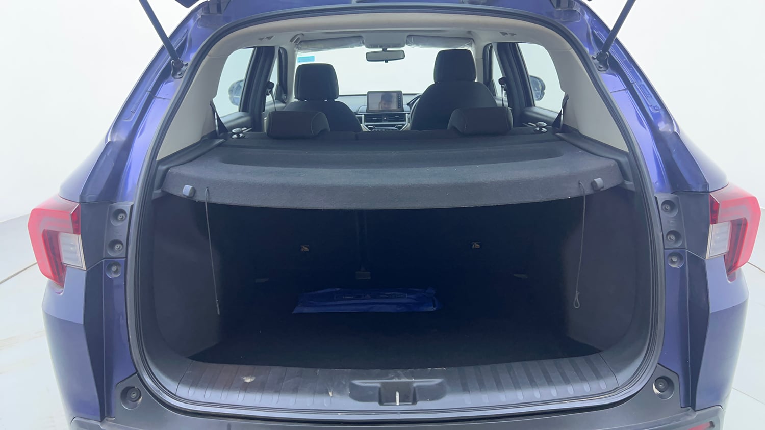 Used 2023 Honda Elevate VX MT Petrol Manual interior DICKY INSIDE VIEW